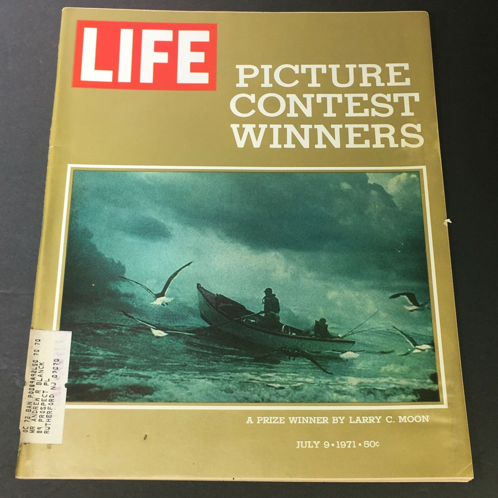 VTG Life Magazine July 9 1971 cover featuring a prize-winning photograph by Larry C. Moon, showcasing a dramatic scene with a boat and seagulls against a moody sky.