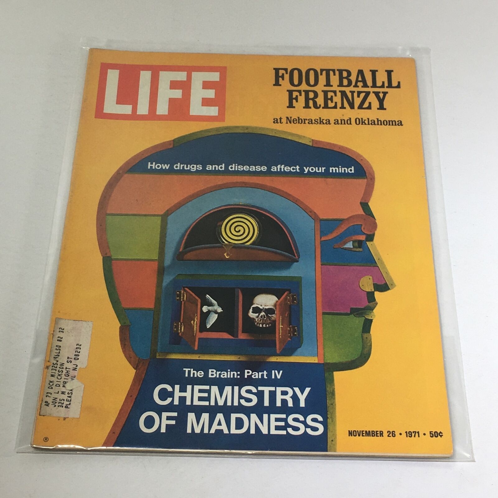 VTG Life Magazine cover from November 26, 1971, titled 'The Brain Part IV: Chemistry of Madness' featuring colorful graphics and text about football and the impact of drugs and disease on the mind.