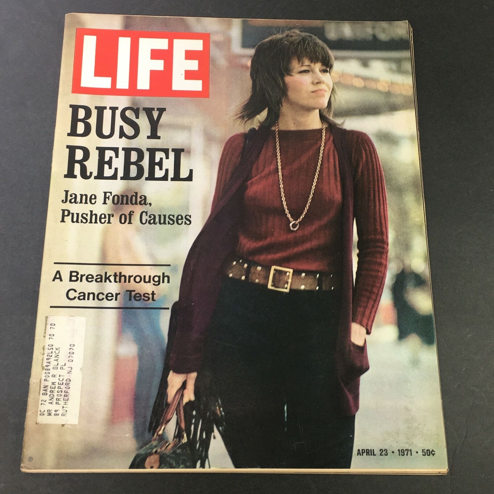 Cover of VTG Life Magazine April 23 1971 featuring Jane Fonda as 'Busy Rebel' with the headline 'Jane Fonda, Pusher of Causes' and a section highlighting 'A Breakthrough Cancer Test'.