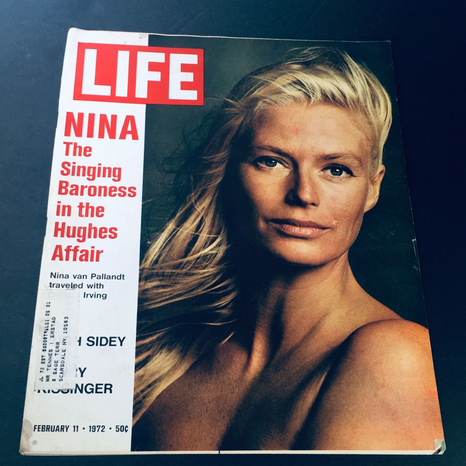 Life Magazine February 11 1972 Featuring The Singing Baroness Nina van Pallandt - Vintage Collectible