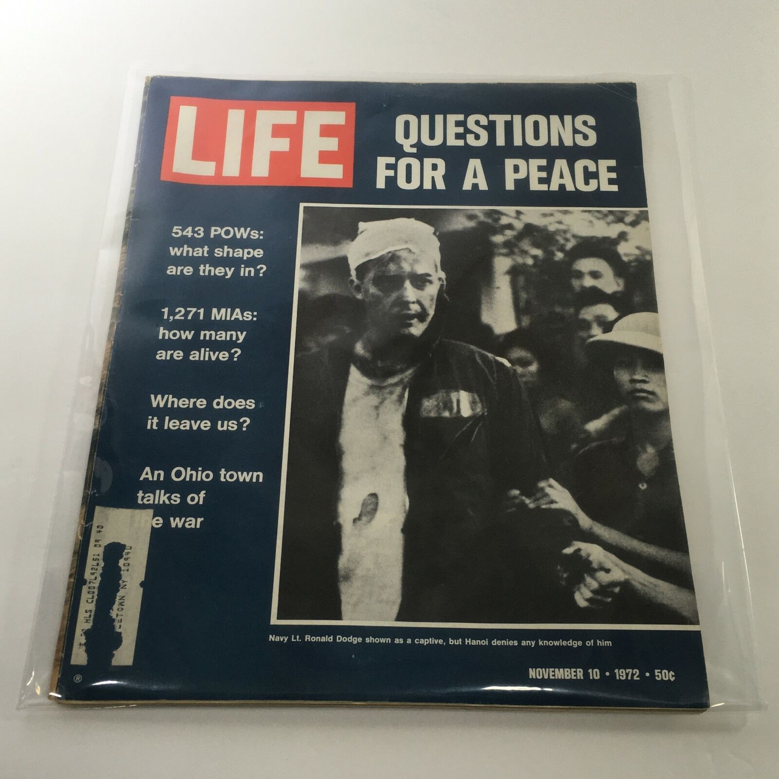 Front cover of VTG Life Magazine: November 10 1972, featuring the title 'Questions For A Peace' and highlighting topics about POWs and MIAs during the Vietnam War.