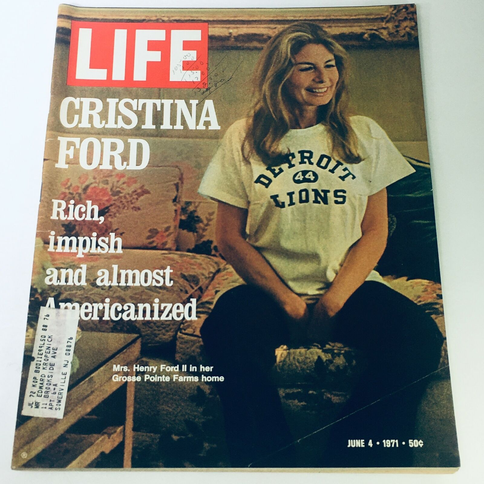 VTG Life Magazine June 4 1971 featuring Cristina Ford on the cover, showcasing her in a casual Detroit Lions t-shirt, highlighting her home in Grosse Pointe Farms.