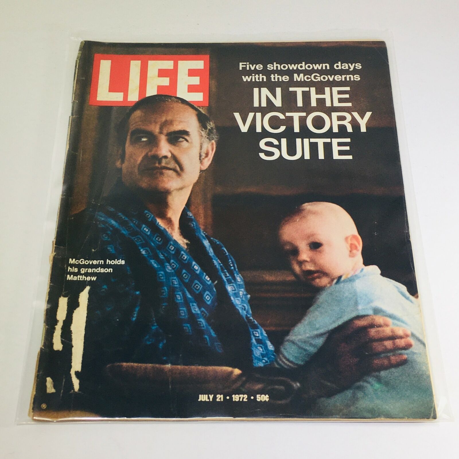 Cover of VTG Life Magazine from July 21, 1972, featuring the title 'In The Victory Suite' with George McGovern holding his grandson Matthew.