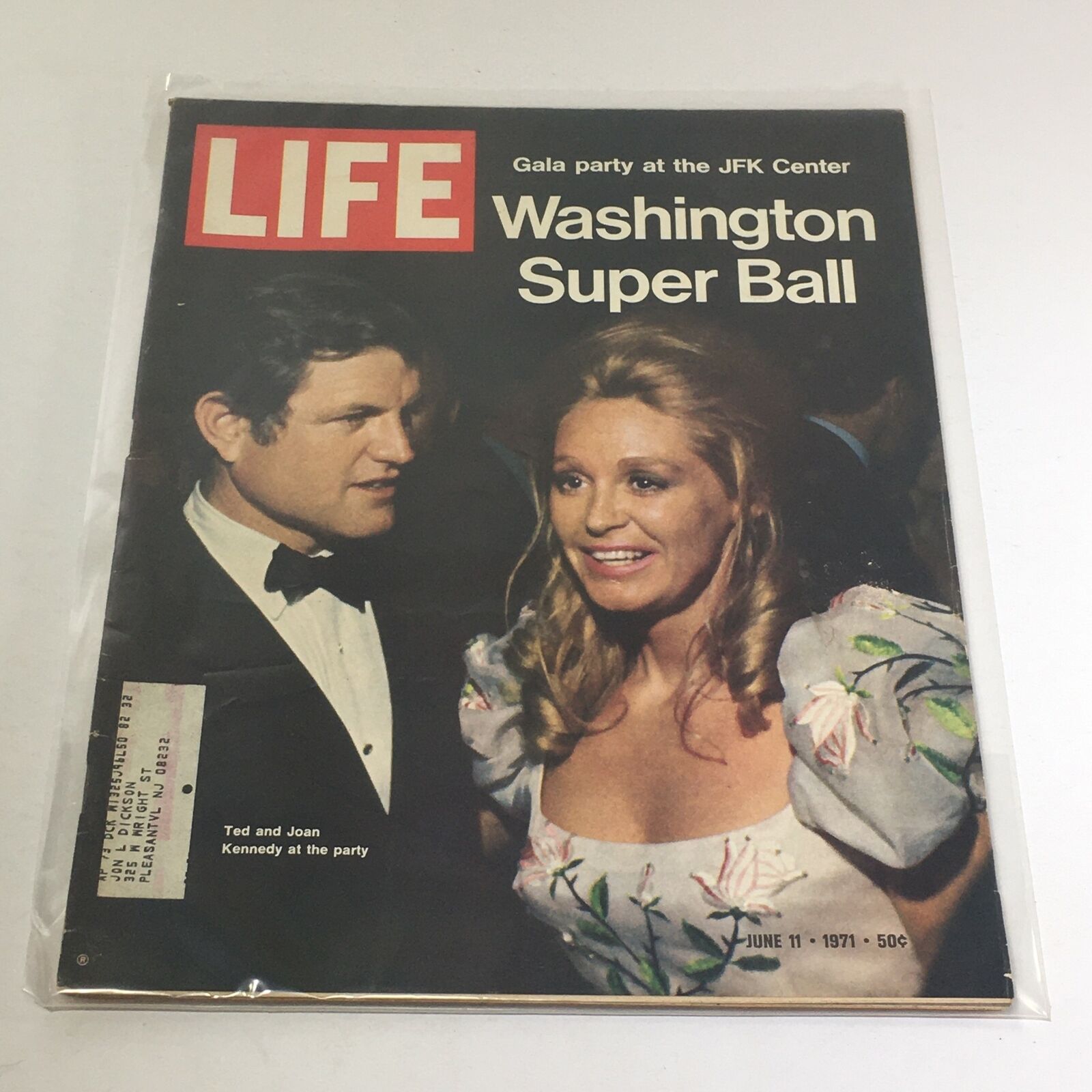 VTG Life Magazine: June 11 1971 - Cover featuring Ted and Joan Kennedy at the Washington Super Ball gala, showcasing their elegant attire and the vibrant atmosphere of the event.