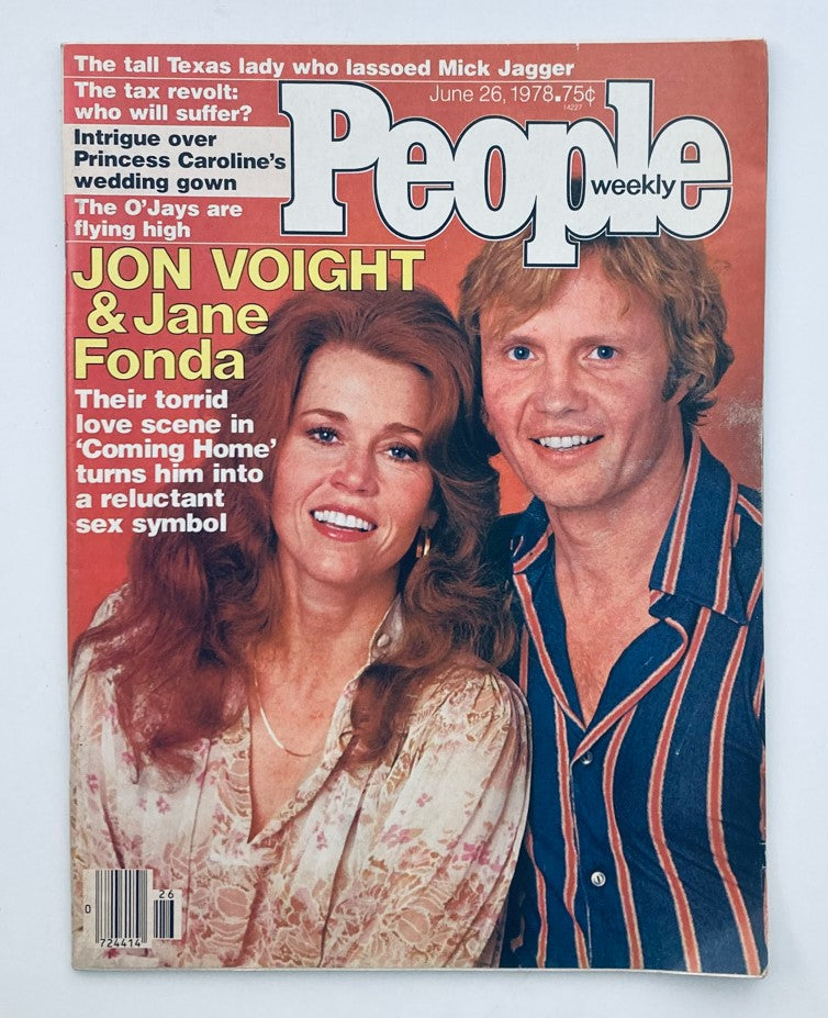 Cover of VTG People Weekly Magazine dated June 26, 1978, featuring Jon Voight and Jane Fonda. The magazine highlights a story about their film 'Coming Home' and includes various cultural insights from the late 1970s.