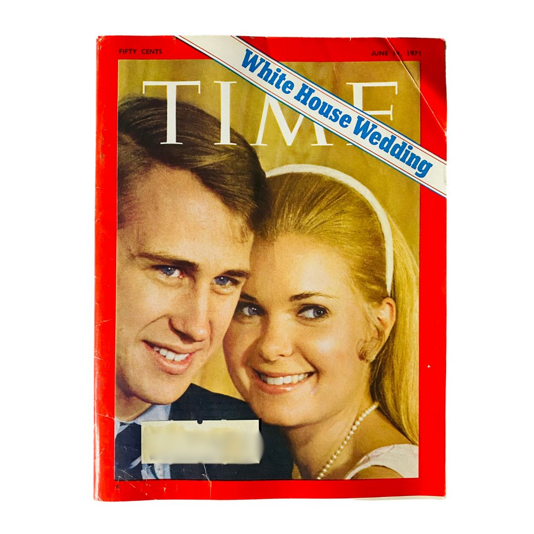 VTG Time Magazine June 14 1971 featuring Eddie Cox and Tricia Nixon on the cover, celebrating their White House wedding.