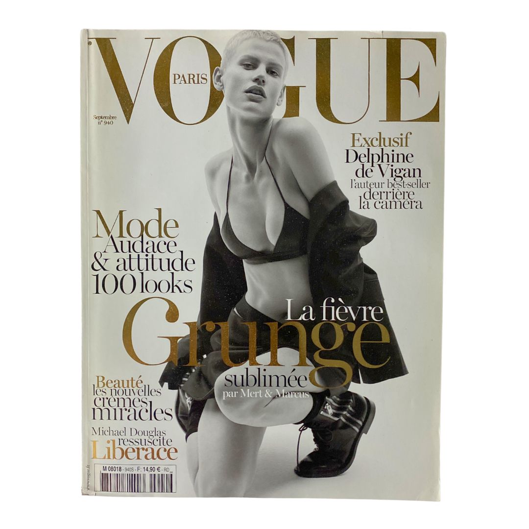 Cover of Vogue Paris Magazine September 2013 featuring Saskia de Brauw, showcasing elegance in fashion with striking typography.