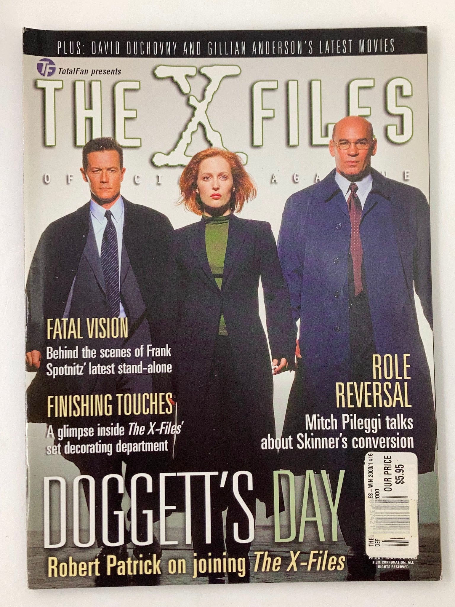 The X-Files Magazine 2000 featuring David Duchovny, Gillian Anderson, and Mitch Pileggi on the cover. Cover showcases articles like 'Fatal Vision' and 'Role Reversal', highlighting the series' themes of supernatural and conspiracies.