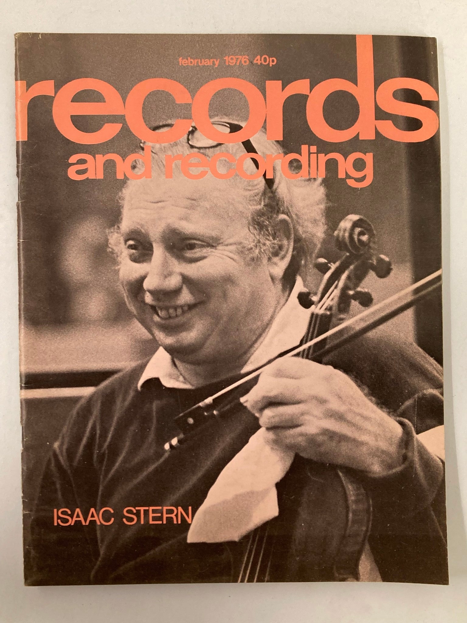 Cover of VTG Records & Recording Magazine February 1976 Vol 19 #4 featuring Isaac Stern, showcasing the theme of music recording with an iconic image of a violinist.