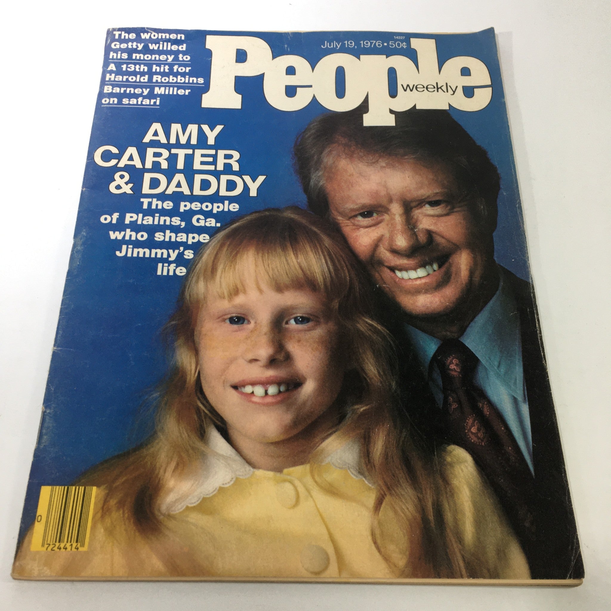 Front cover of People Weekly Magazine from July 19, 1976 featuring Amy Carter and her father, Jimmy Carter, highlighting the theme 'Amy Carter & Daddy', capturing a historic moment in American history.