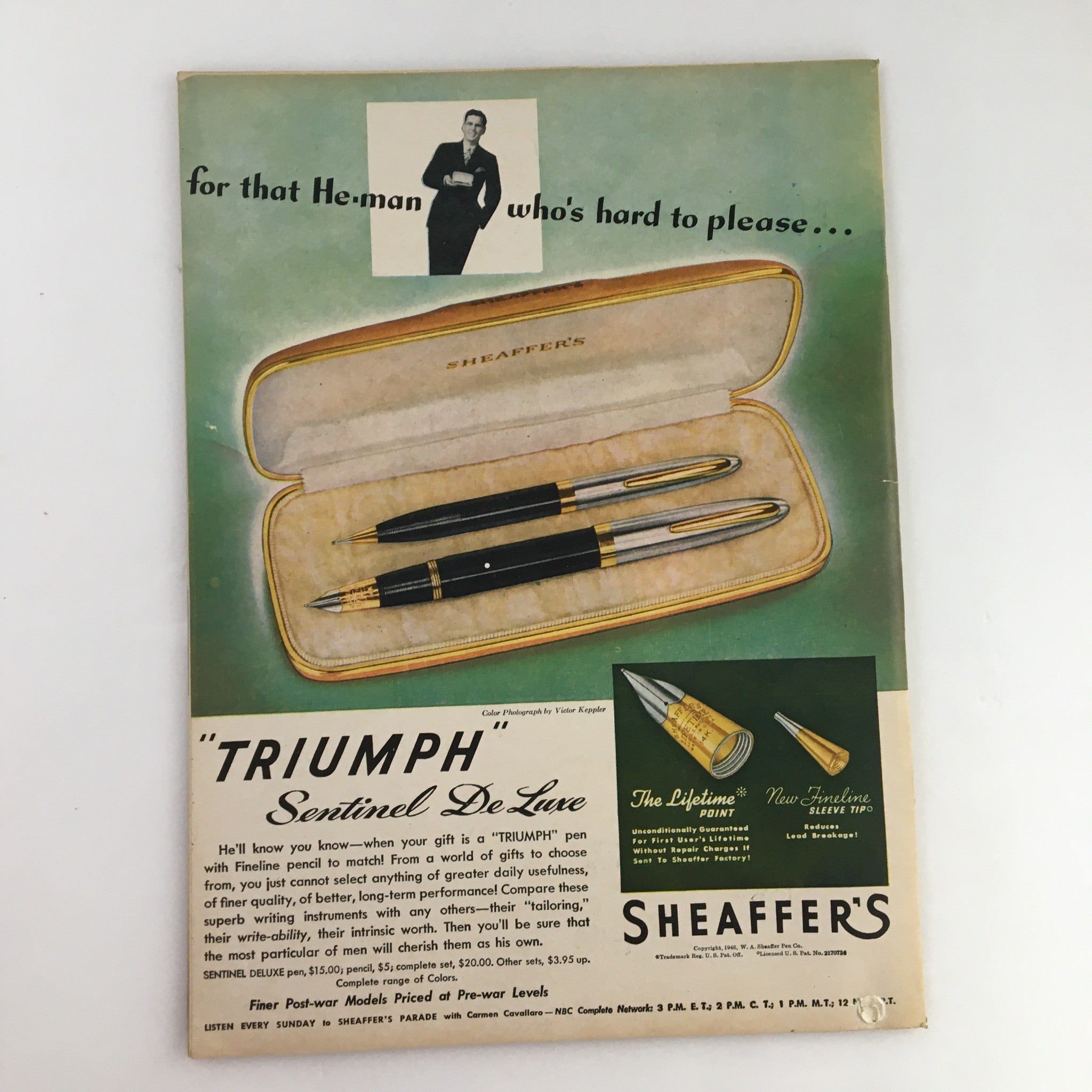 Advertisement on the back cover of The Family Circle Magazine October 1946 featuring Sheaffer pens in a presentation case, aimed at discerning gift-givers.