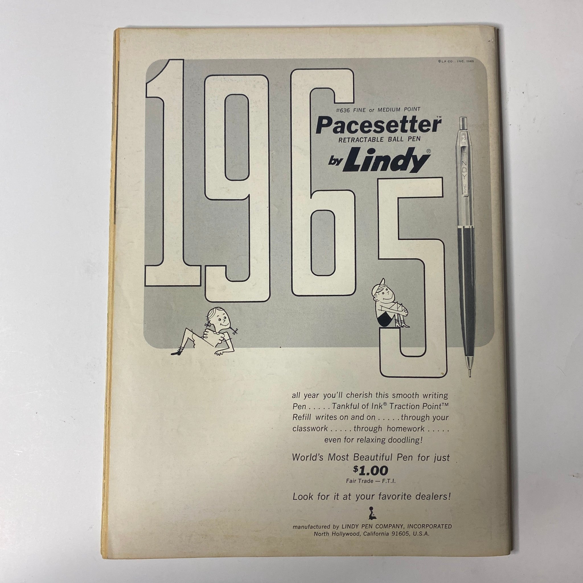 Teen Screen Magazine May 1965 back cover showcasing a Lindy Pacesetter Retractable Ball Pen with an advertisement, reflecting vintage 1965 memorabilia.