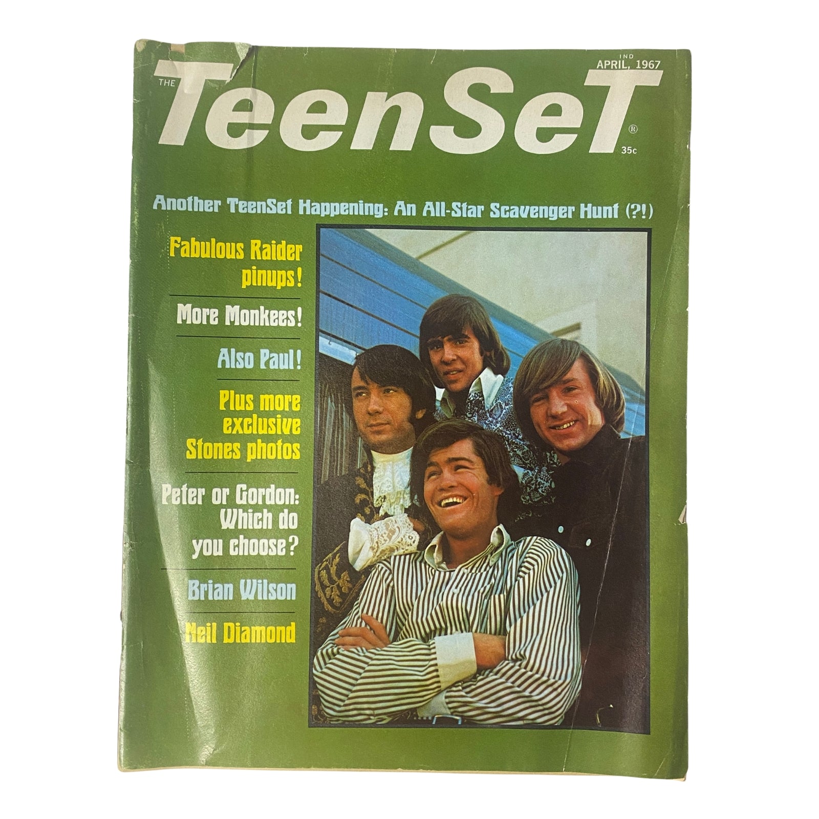 Teen Set Magazine April 1967 cover featuring The Monkees, highlighting articles on raider pin-ups, exclusive photos, and pop culture trends.