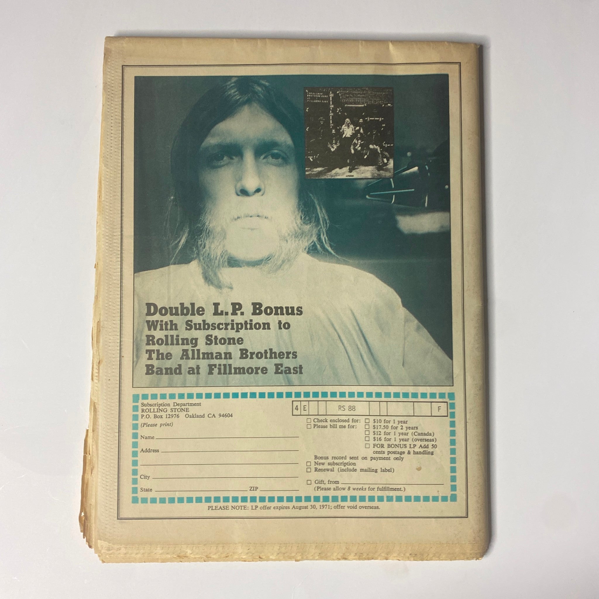 Back cover of Rolling Stone Magazine, August 5, 1971, featuring an advertisement for a subscription bonus with The Allman Brothers Band.