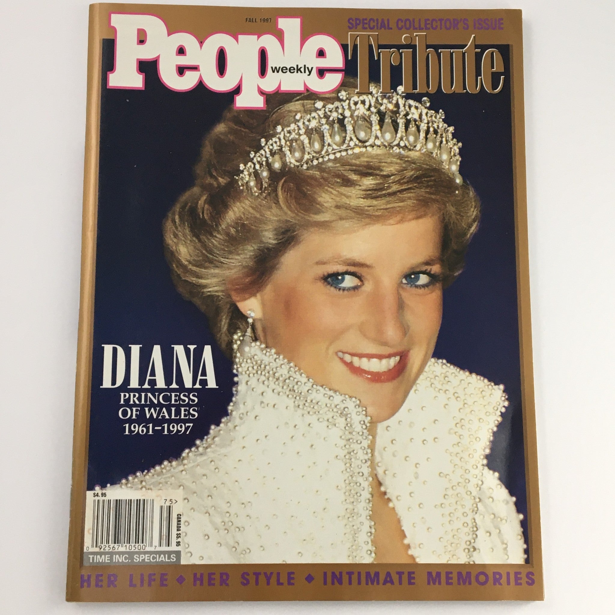 People Weekly Magazine Fall 1997 cover featuring a tribute to Princess Diana of Wales (1961-1997), showcasing her iconic style with detailed photography and vibrant colors.