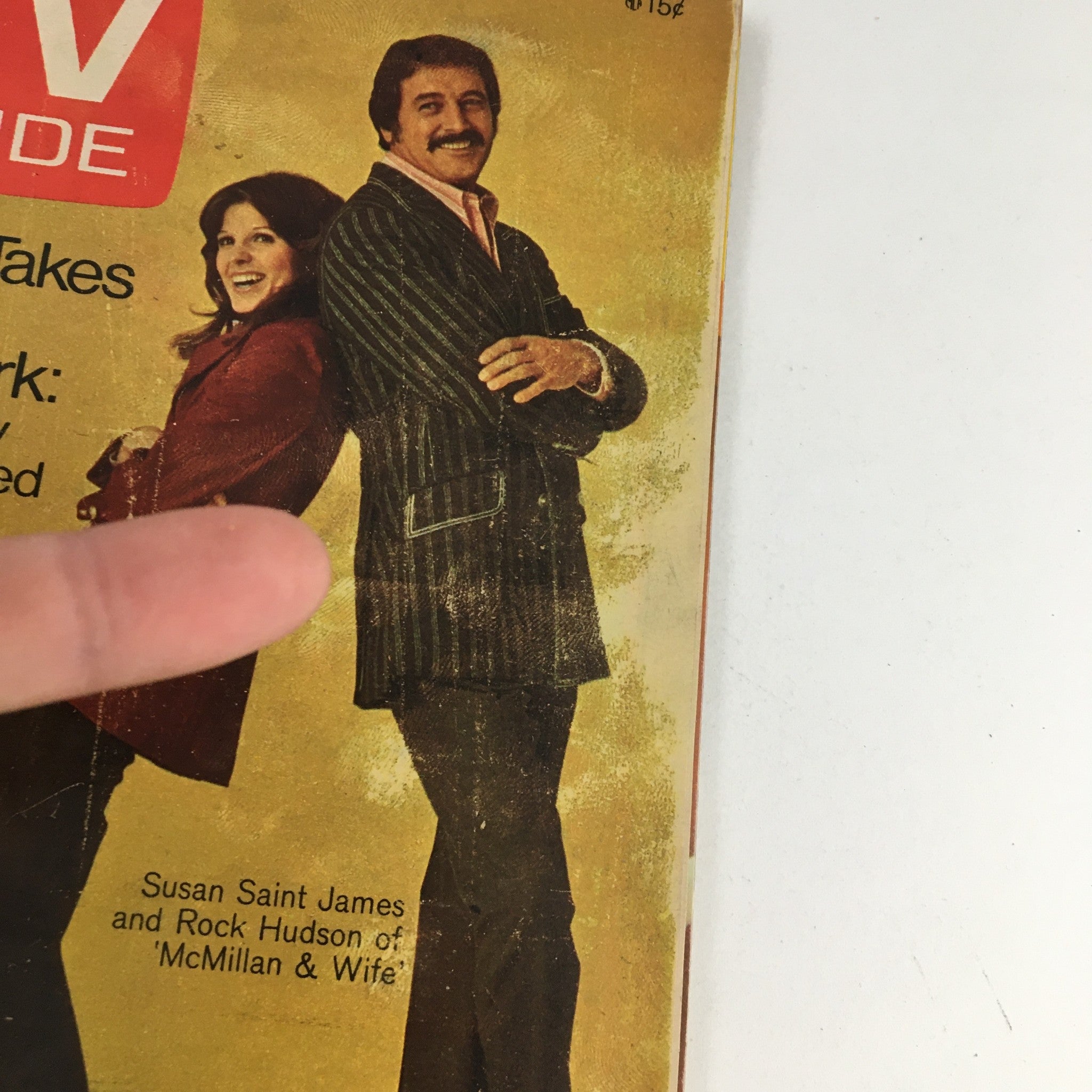Cover of TV Guide Magazine April 29 1972 featuring Susan Saint James and Rock Hudson, capturing the nostalgic essence of classic television.
