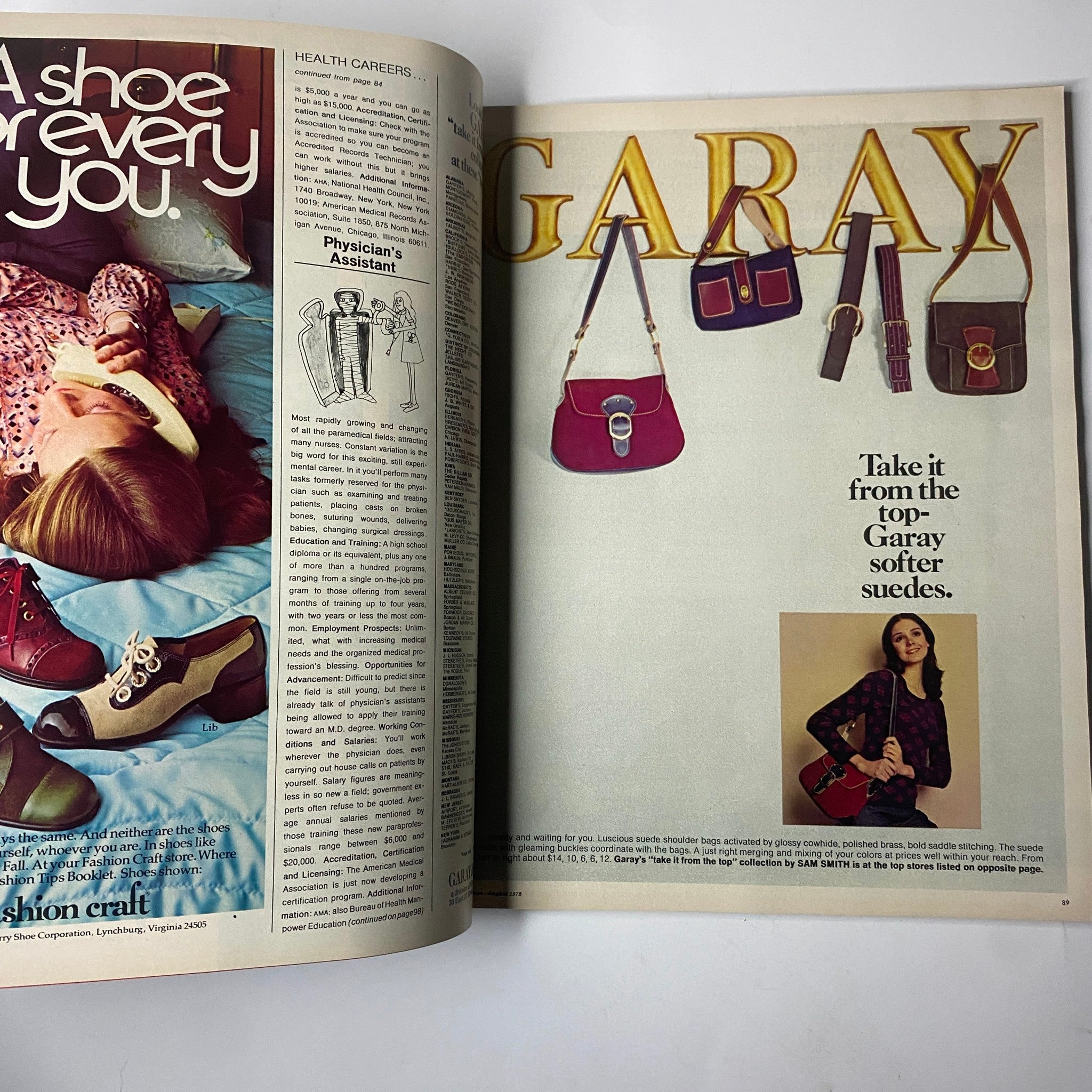A page from Seventeen Magazine August 1972 displaying an advertisement for Garay handbags with varying styles.