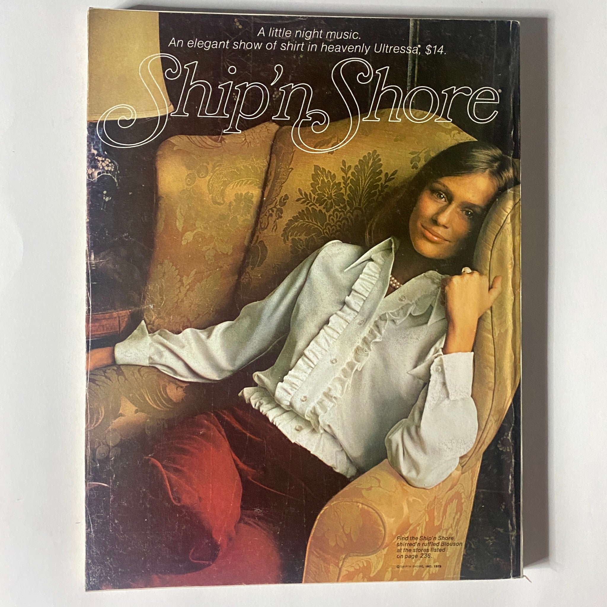 Cover of the VTG Vogue Magazine September 1973 featuring model Karen Graham photographed by Richard Avedon, showcasing vintage fashion from the 1970s.