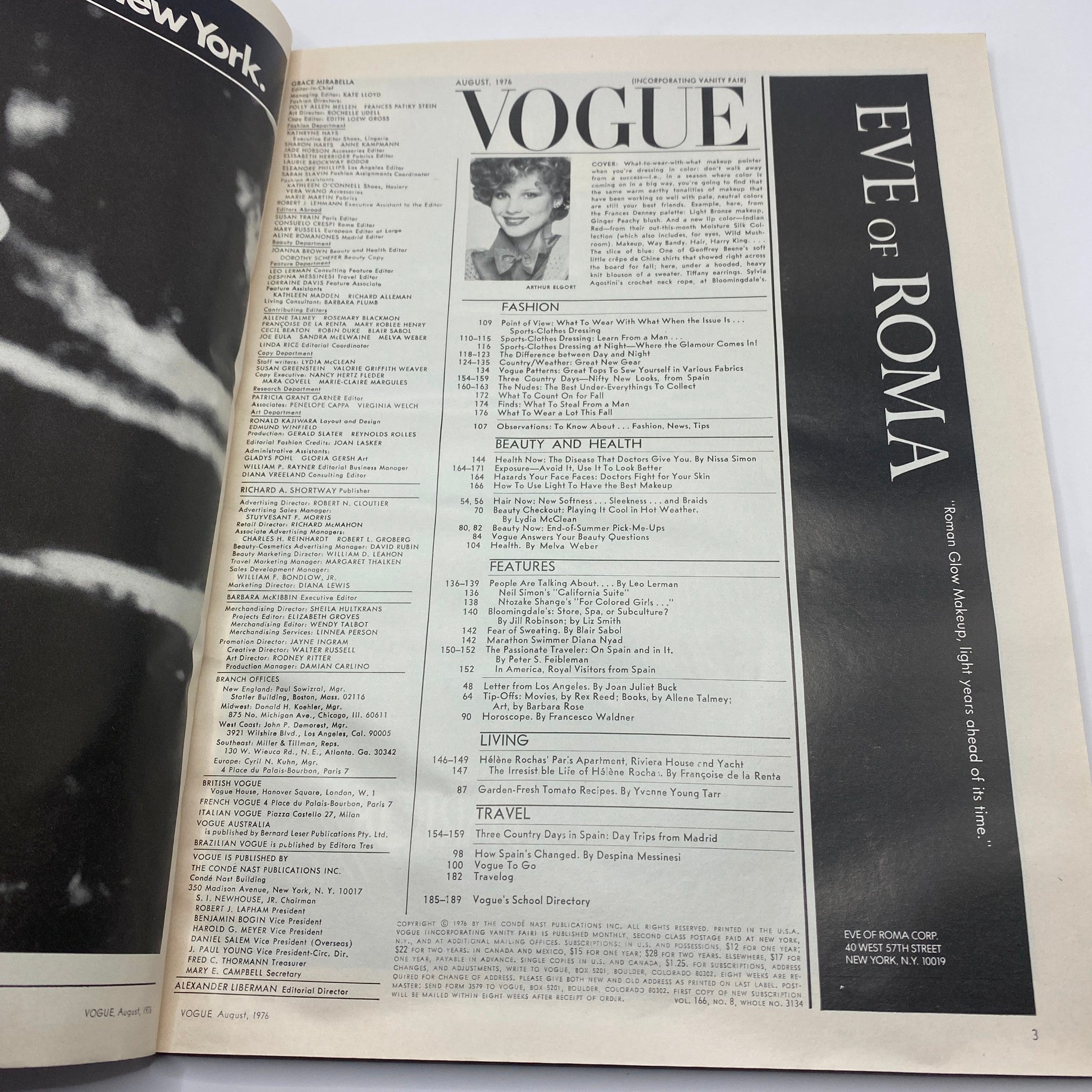 Contents page of VTG Vogue Magazine August 1976 featuring a fashion editorial structure by Arthur Elgort.