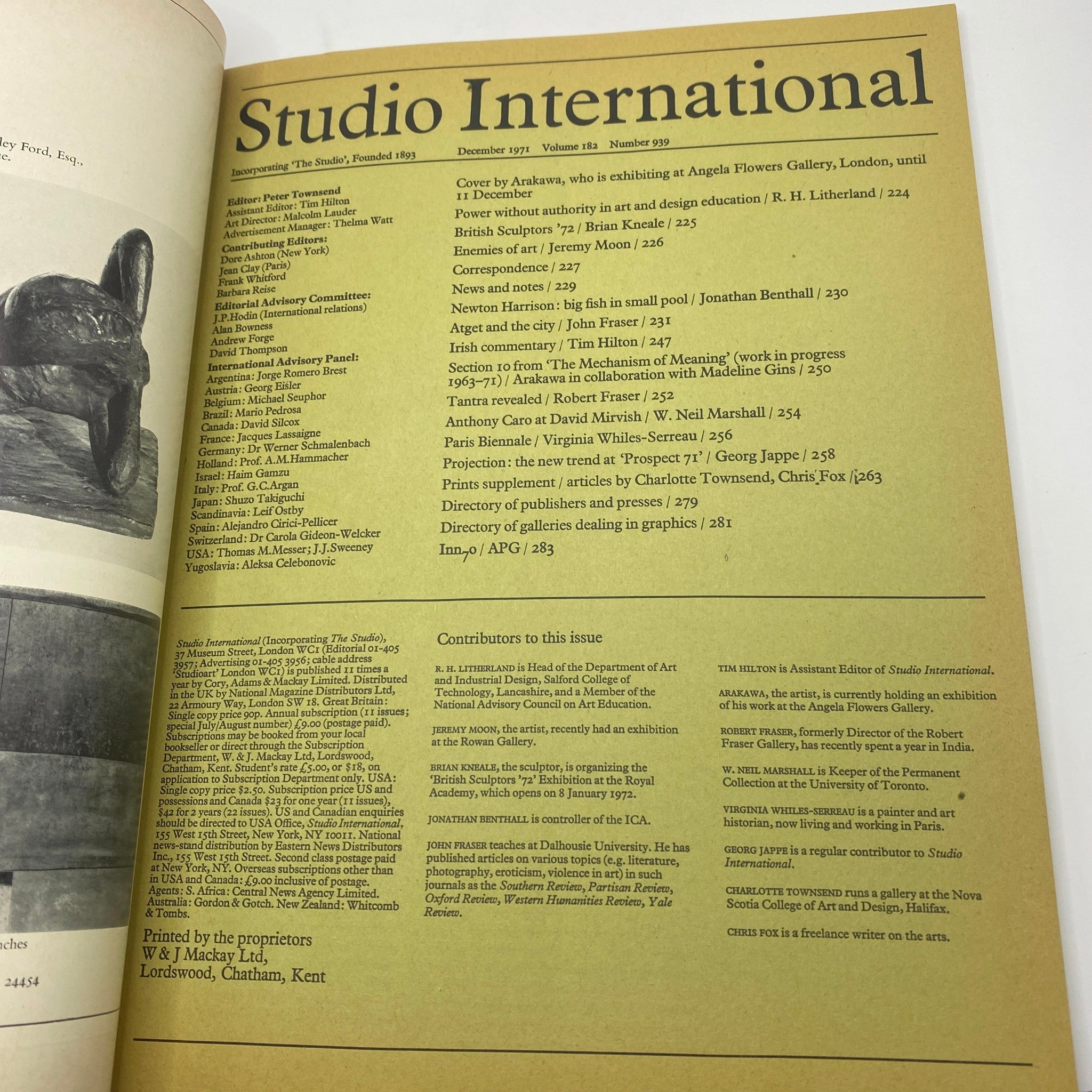 Inside page of VTG Studio International Magazine December 1971, displaying the table of contents with notable contributors and articles related to contemporary art.