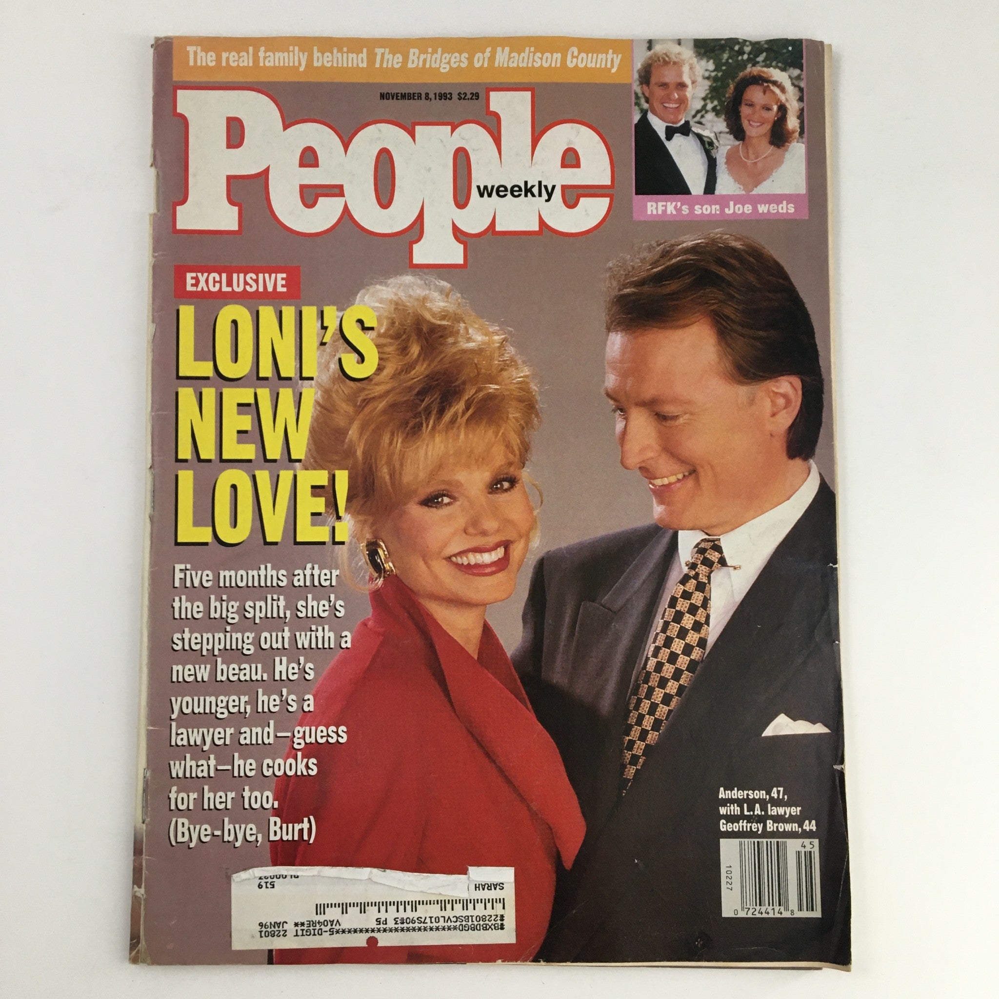People Weekly Magazine cover from November 28, 1993 featuring Loni Anderson and L.A. lawyer Geoffrey Brown, highlighting Loni's new love and the intriguing intersection of celebrity and legal narratives.