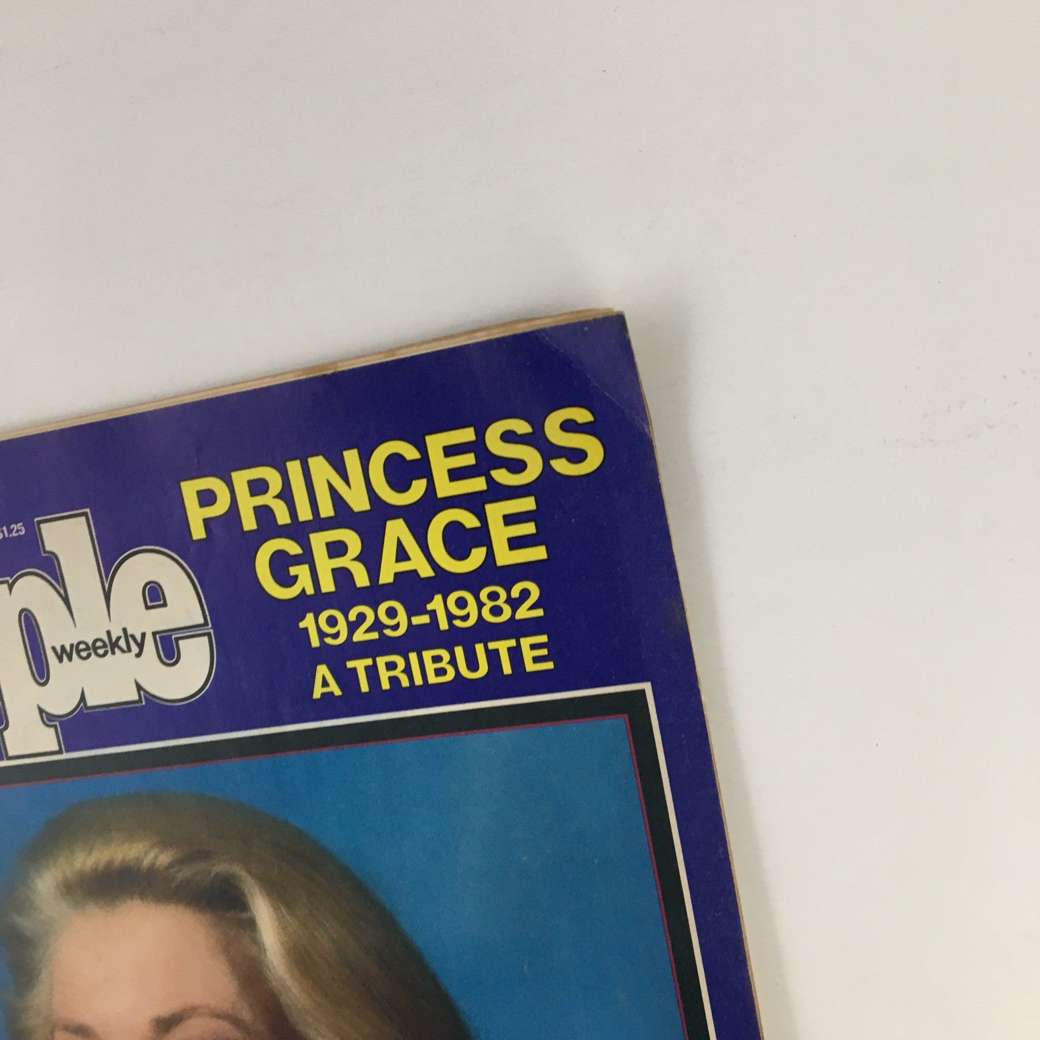 Close-up of the People Weekly Magazine cover dated September 27, 1982, honoring Princess Grace, 1929-1982, with a tribute title.