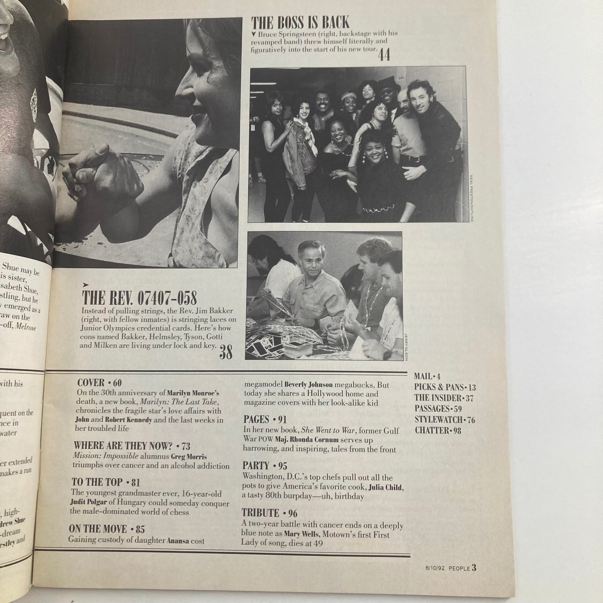 Another inside page of VTG People Weekly Magazine August 10 1992 featuring articles related to Marilyn Monroe and her ties to the Kennedy family, along with various pop culture stories.