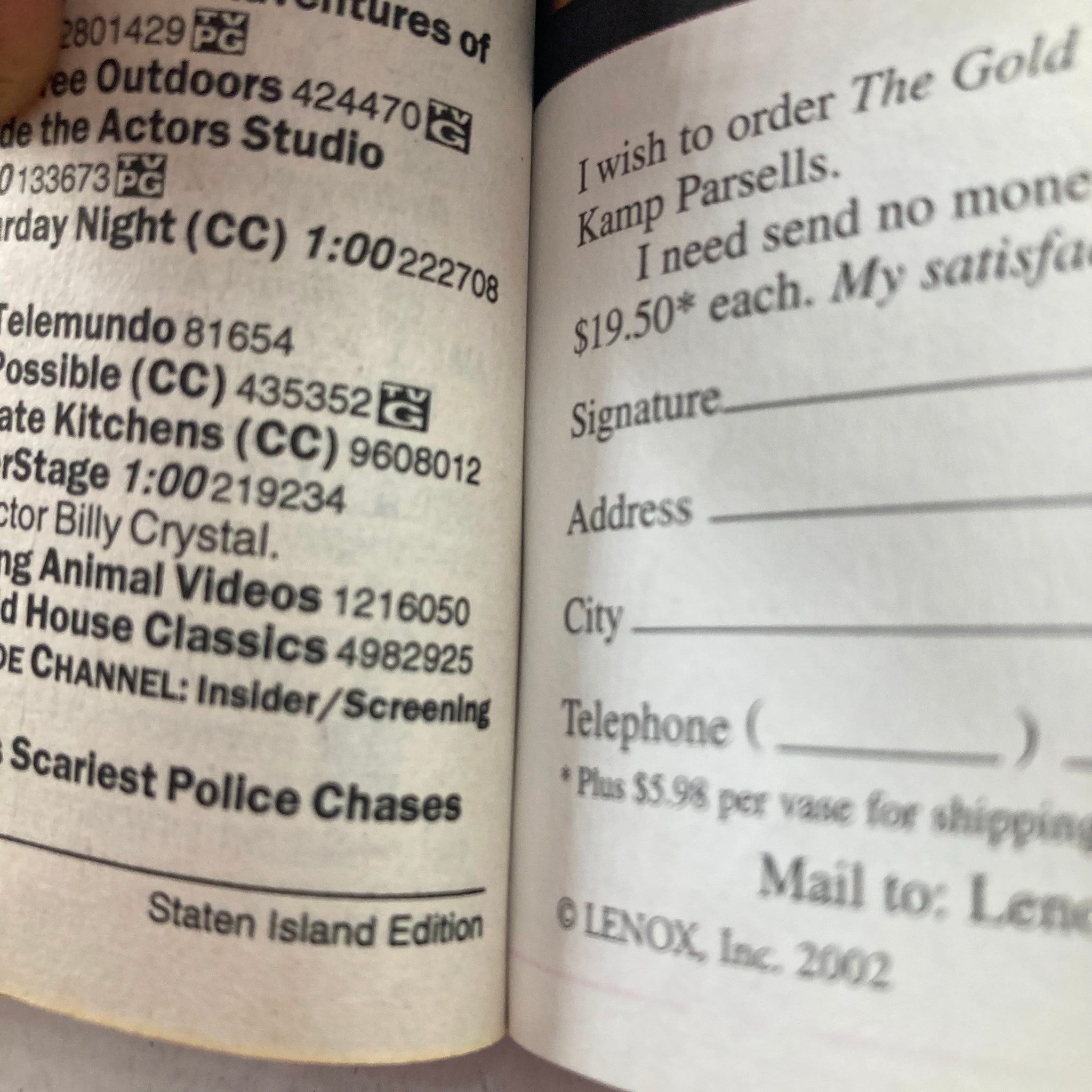 Interior page of TV Guide Magazine August 17 2002, displaying subscription details and features from the Staten Island Edition.