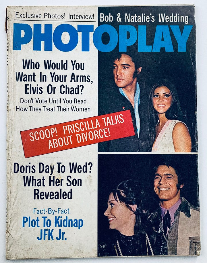 VTG Photoplay Magazine October 1972 Vol 82 #4 featuring Elvis Presley on the cover with a headline asking, 'Who Would You Want In Your Arms, Elvis Or Chad?' and mentions of Priscilla Presley discussing divorce.