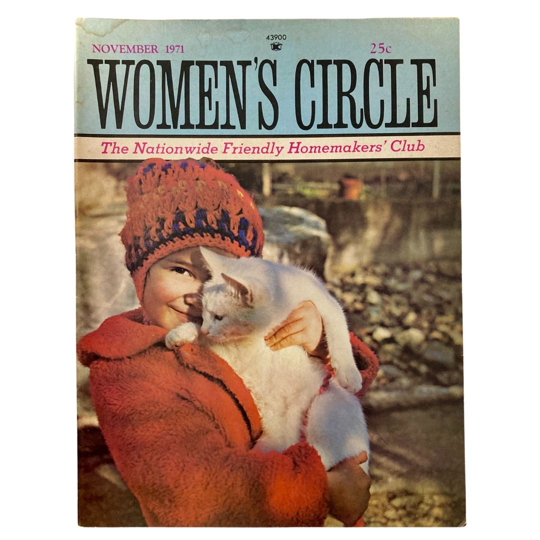Vintage Women's Circle Magazine, November 1971: Cover features 'Moses and The Apple' with crafts and lifestyle articles.