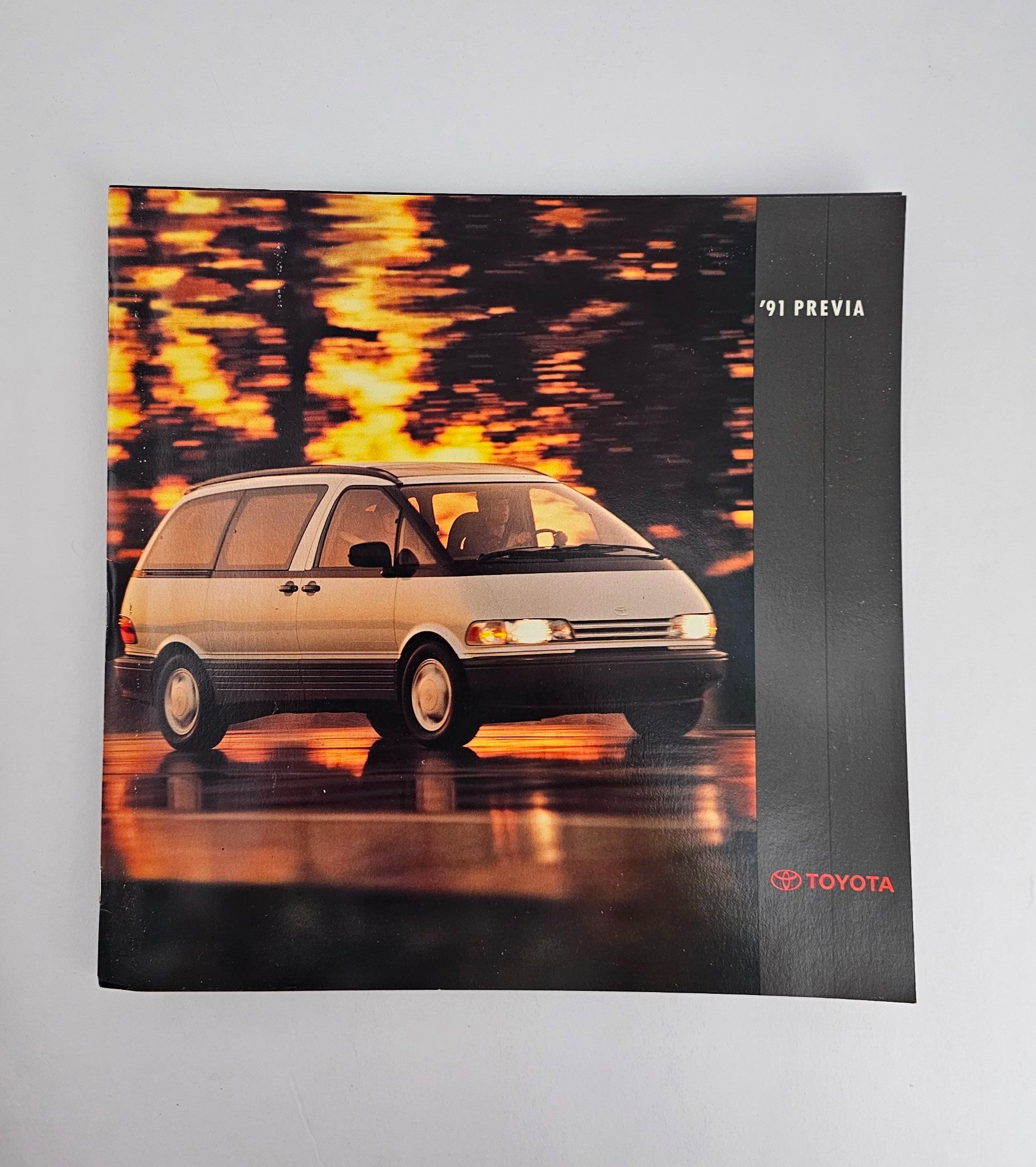 1991 Toyota Previa 2.4L 2AZ-FE Dealer Showroom Sales Brochure Guide Catalog