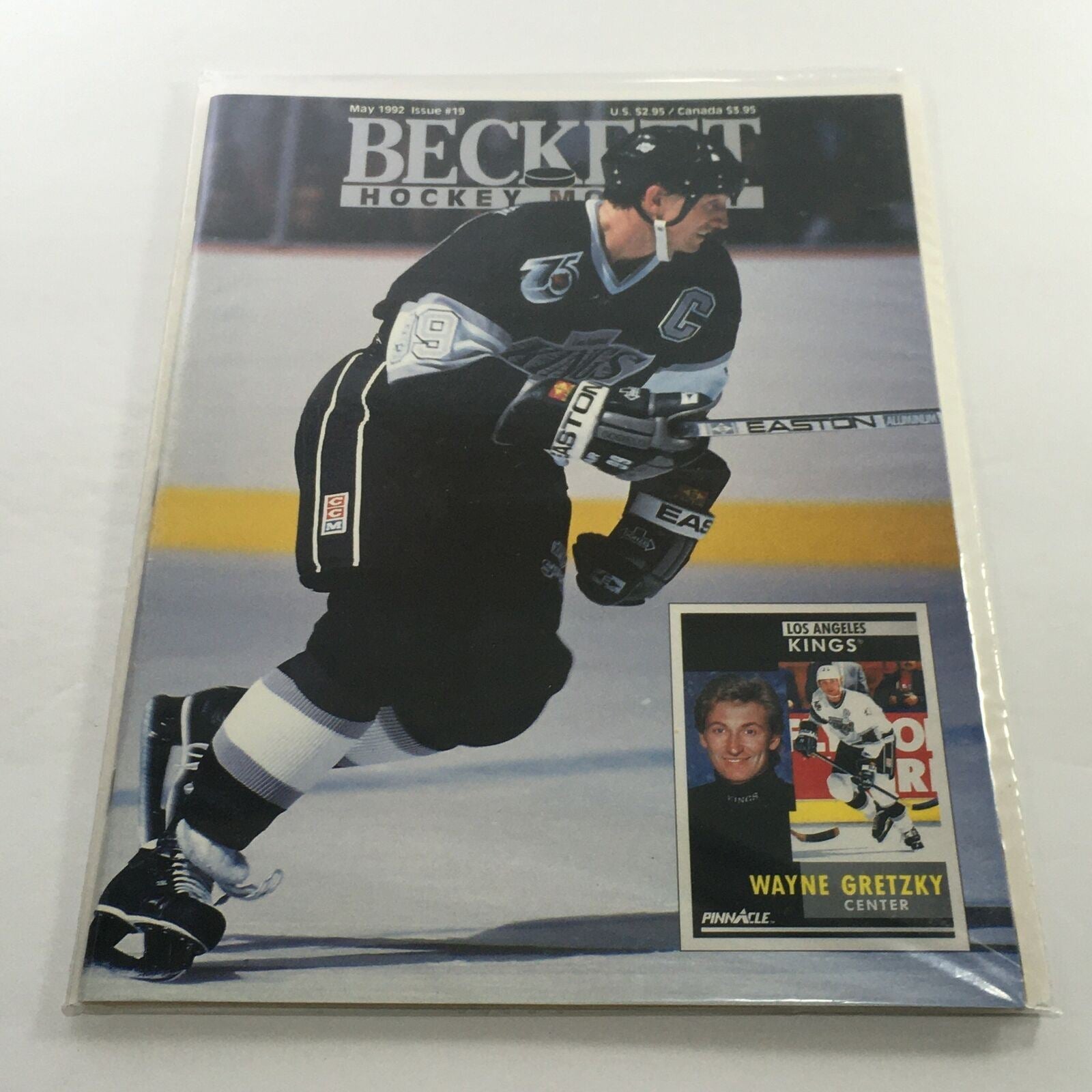 Beckett Hockey Monthly:May 1992 - Center Los Angeles Kings Wayne Gretzky