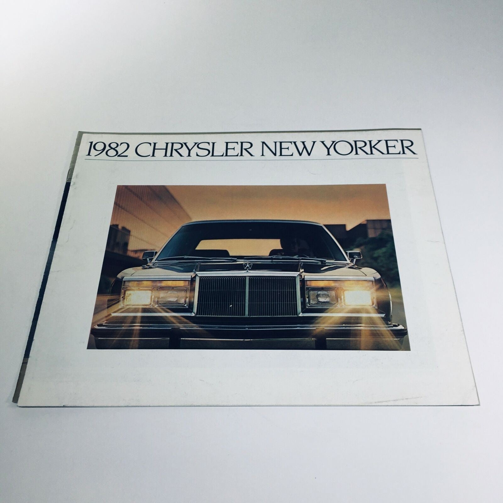 1982 Chrysler New Yorker V-8 OHV 6-cyl OHV 8/81 Car Sale Brochure