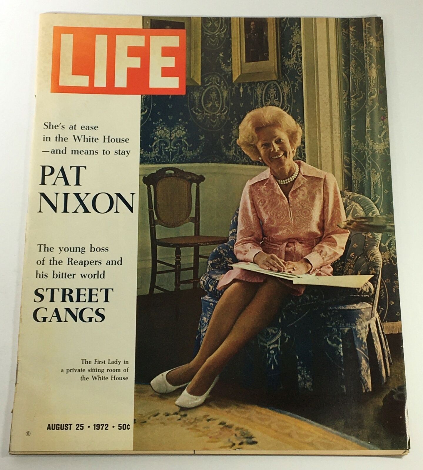 VTG Life Magazine August 25 1972 Pat Nixon Cover and Feature, Newsstand