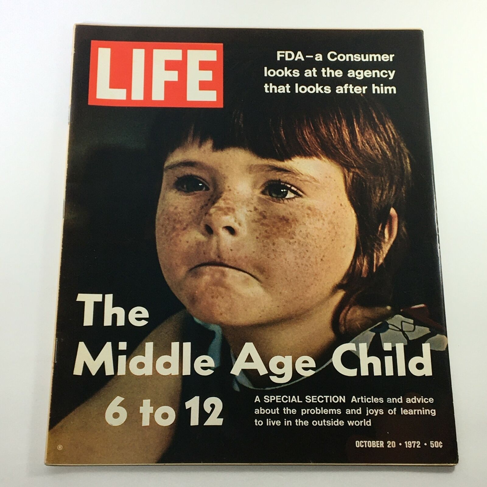 VTG Life Magazine October 20 1972 Middle Age Child 6-12 Cover Feature, Newsstand