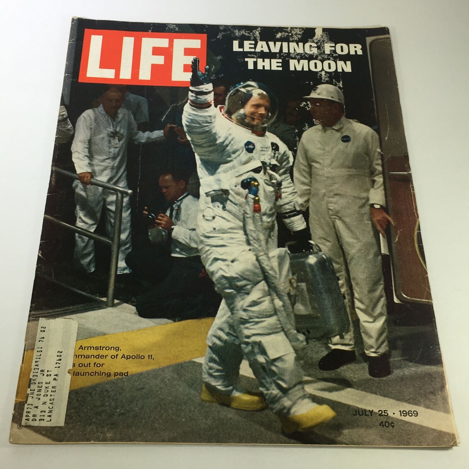 VTG Life Magazine July 25 1969 - Neil Armstrong Commander of Apollo 11