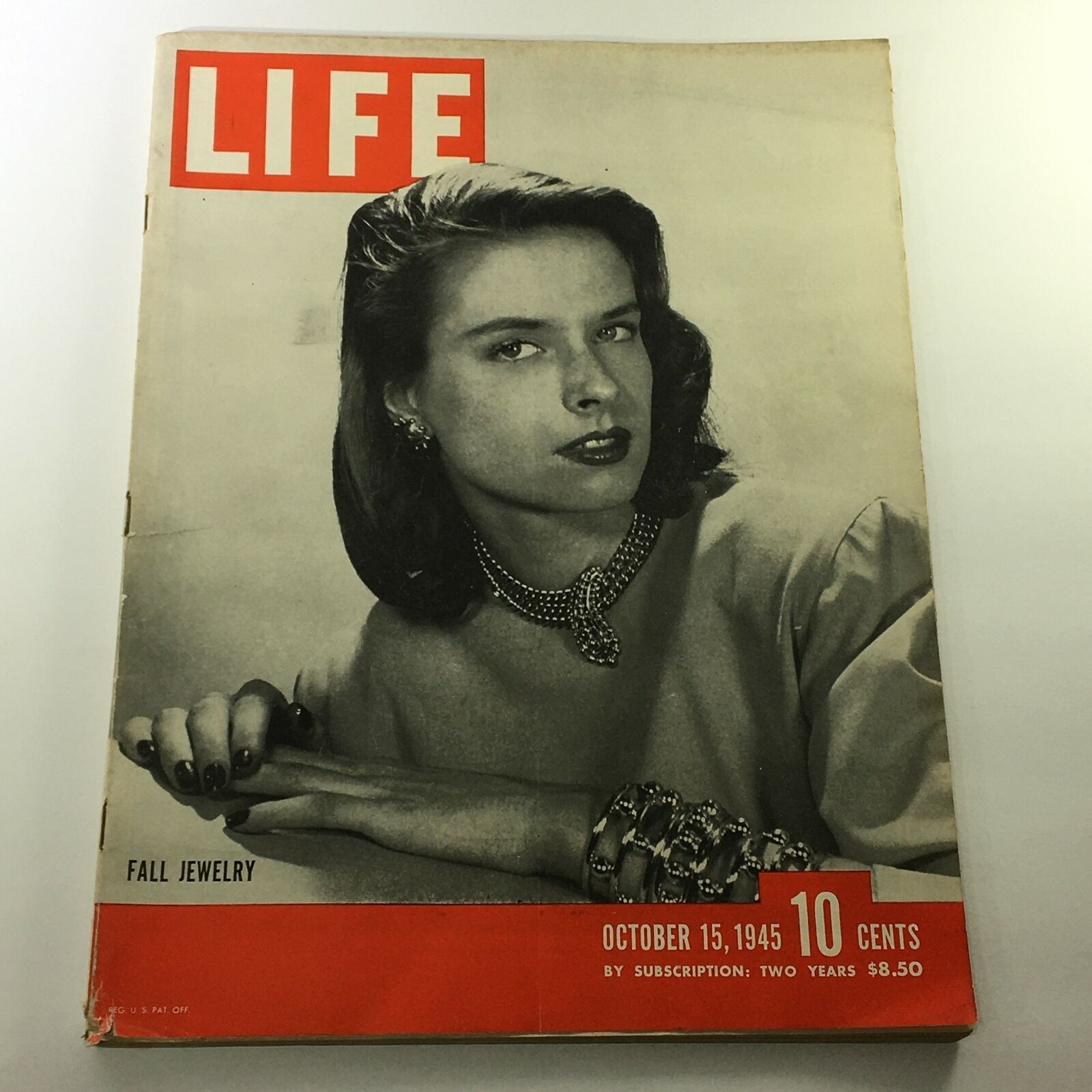 VTG Life Magazine October 15 1945 Robert L. Eichelberger Feature, Newsstand