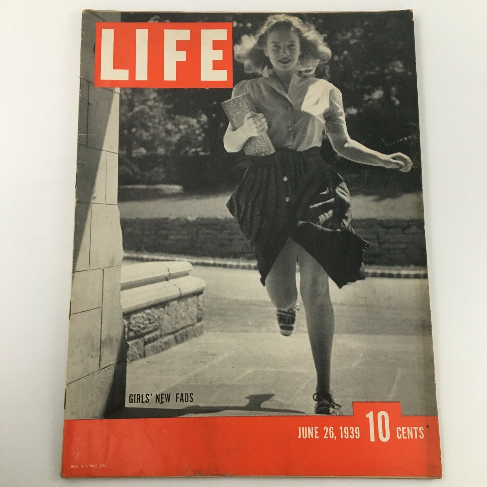 VTG Life Magazine June 26 1939 Girls' New Fads Newsstand