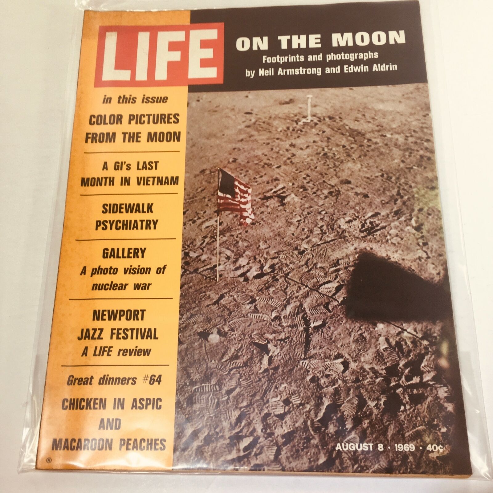 VTG Life Magazine: August 8 1969 - Neil Armstrong & Edwin Aldrin Footprints