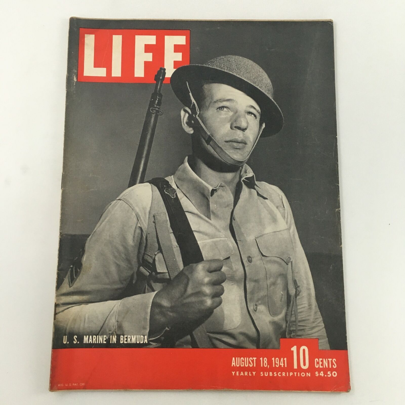 VTG Life Magazine August 18 1941 A Photo of a U.S. Marine in Bermuda, Newsstand