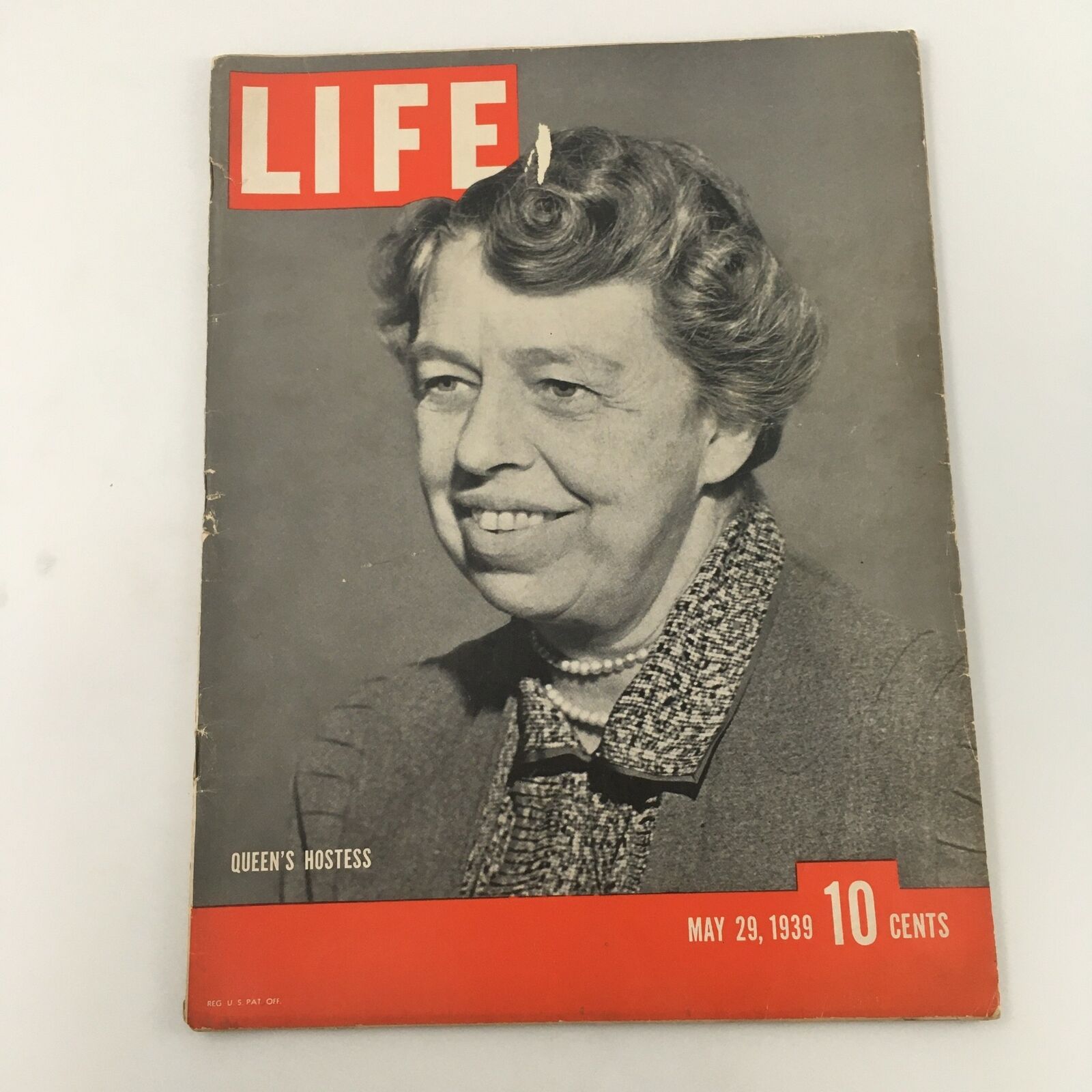 VTG Life Magazine May 29 1939 The Photo of The Queen's Hostess