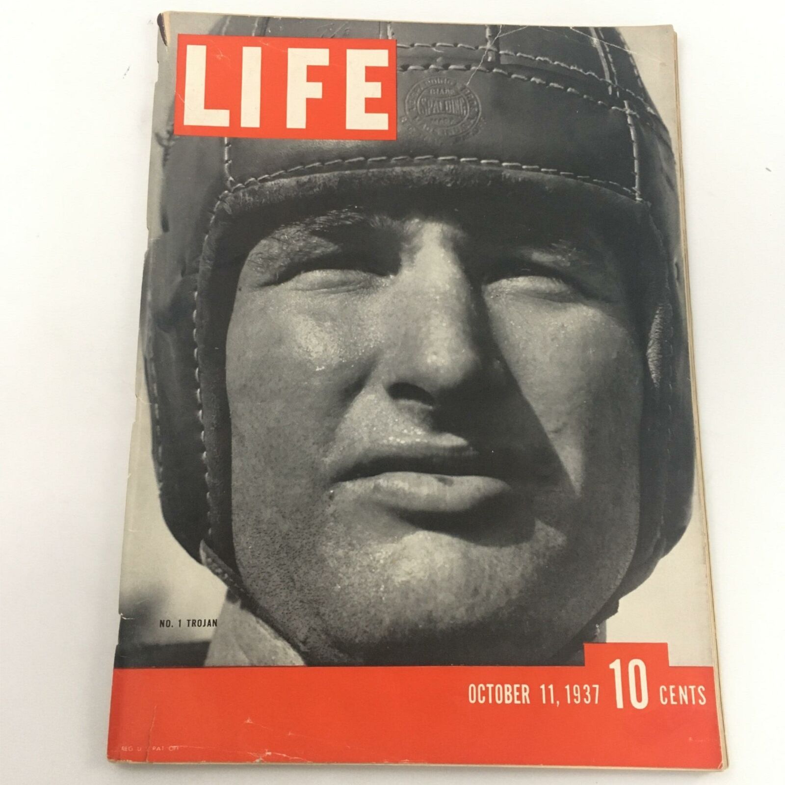 VTG Life Magazine October 11, 1937 Chuck Williams No. 1 Trojan Newsstand