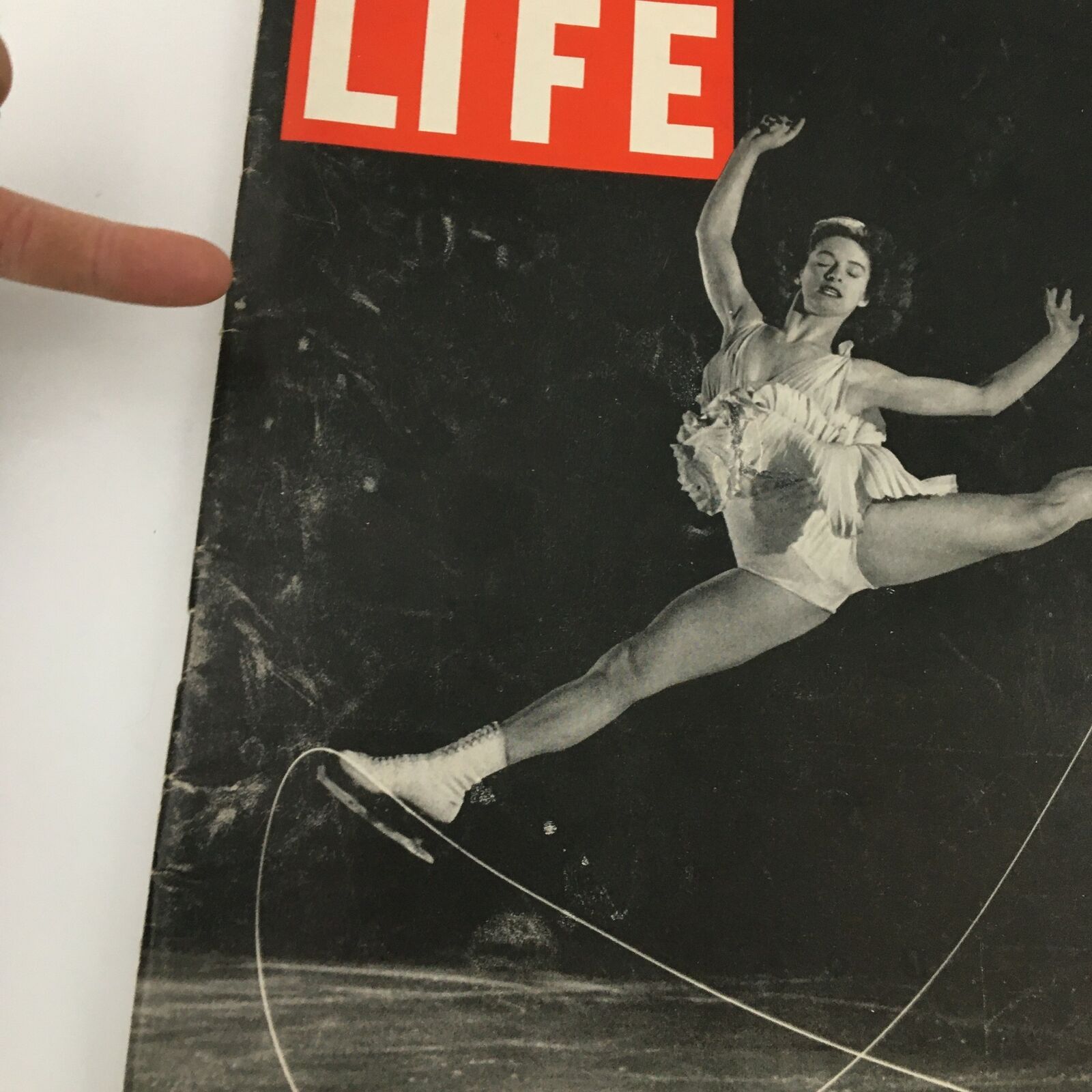 VTG Life Magazine March 26 1945 Carol Lynne by Mili Cover Feature Newsstand