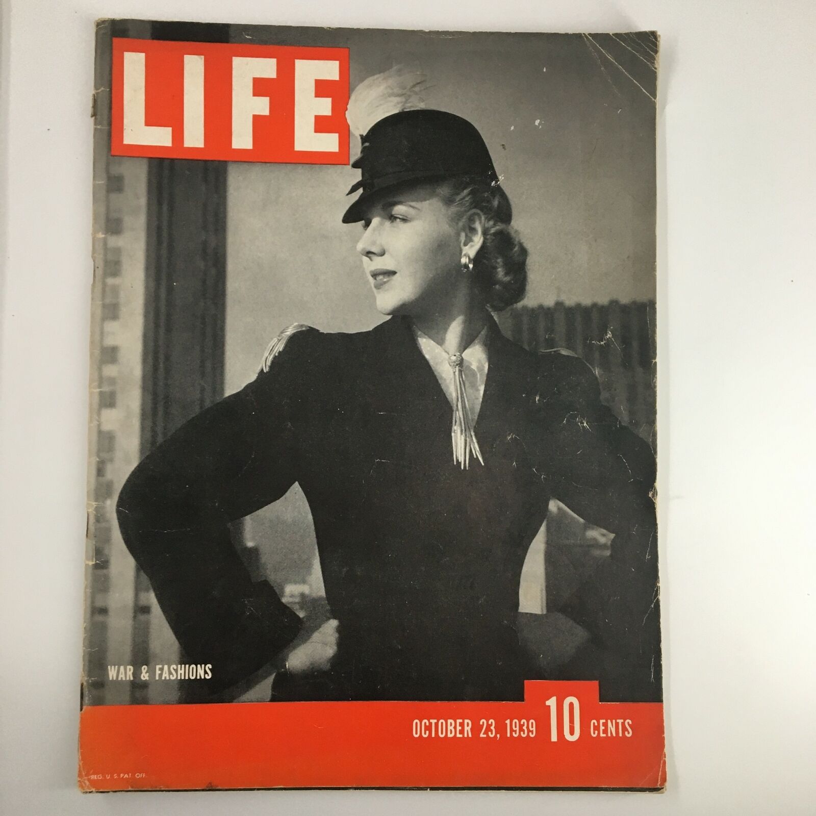 VTG Life Magazine October 23 1939 The War and Fashions No Label