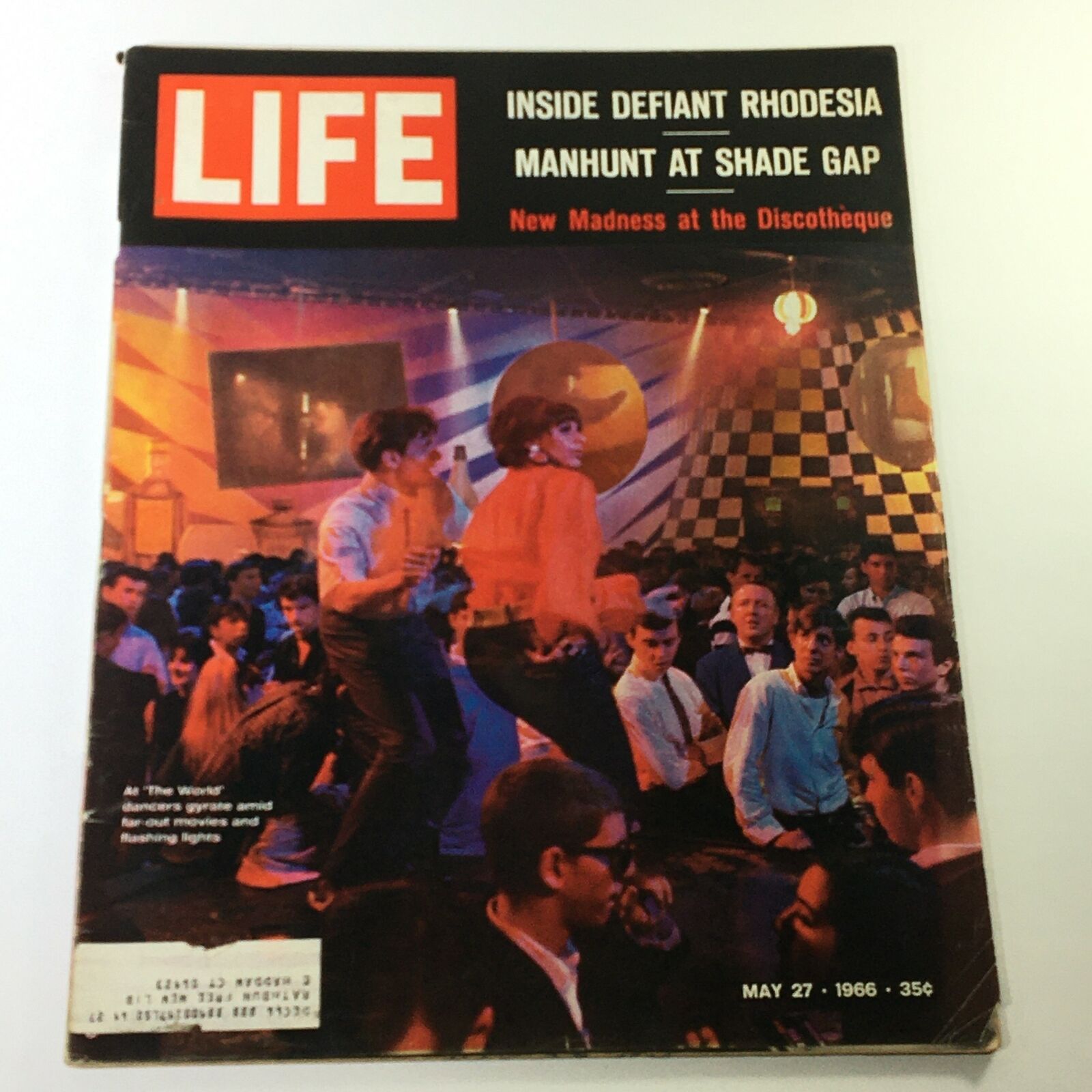 VTG Life Magazine May 27 1966 New Madness at Discotheque Cover and Feature