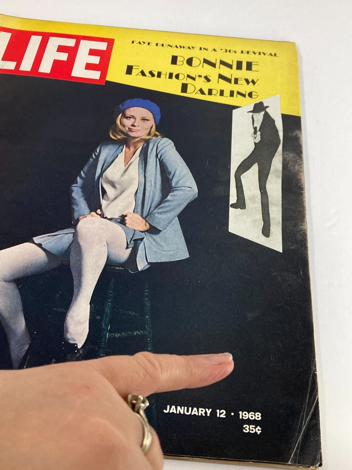 VTG Life Magazine January 12 1968 Faye Dunaway Bonnie Fashion's New Darling