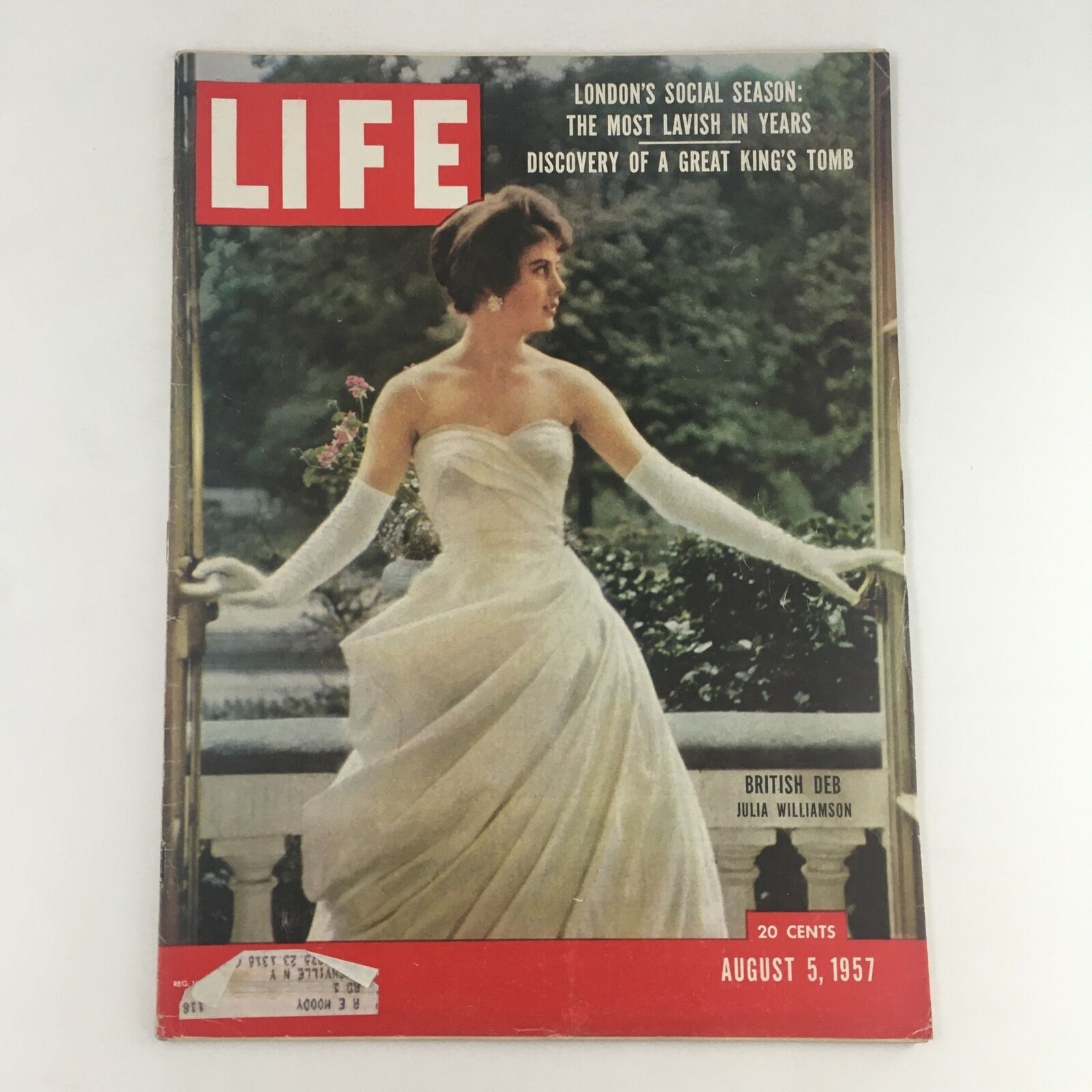 Life Magazine August 5 1957 British Deb Julia Williamson & A Great King's Tomb