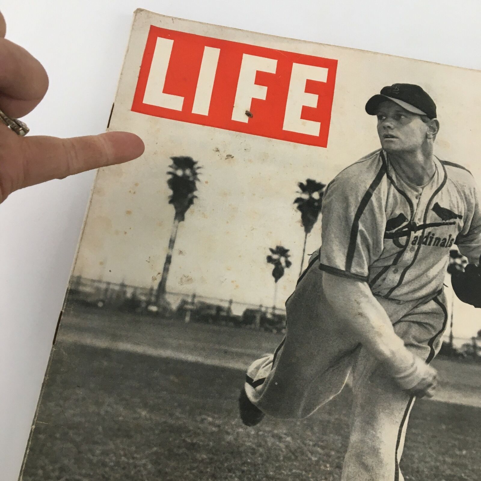 VTG Life Magazine April 1 1946 Cardinals Pitcher Charles Barrett Feature