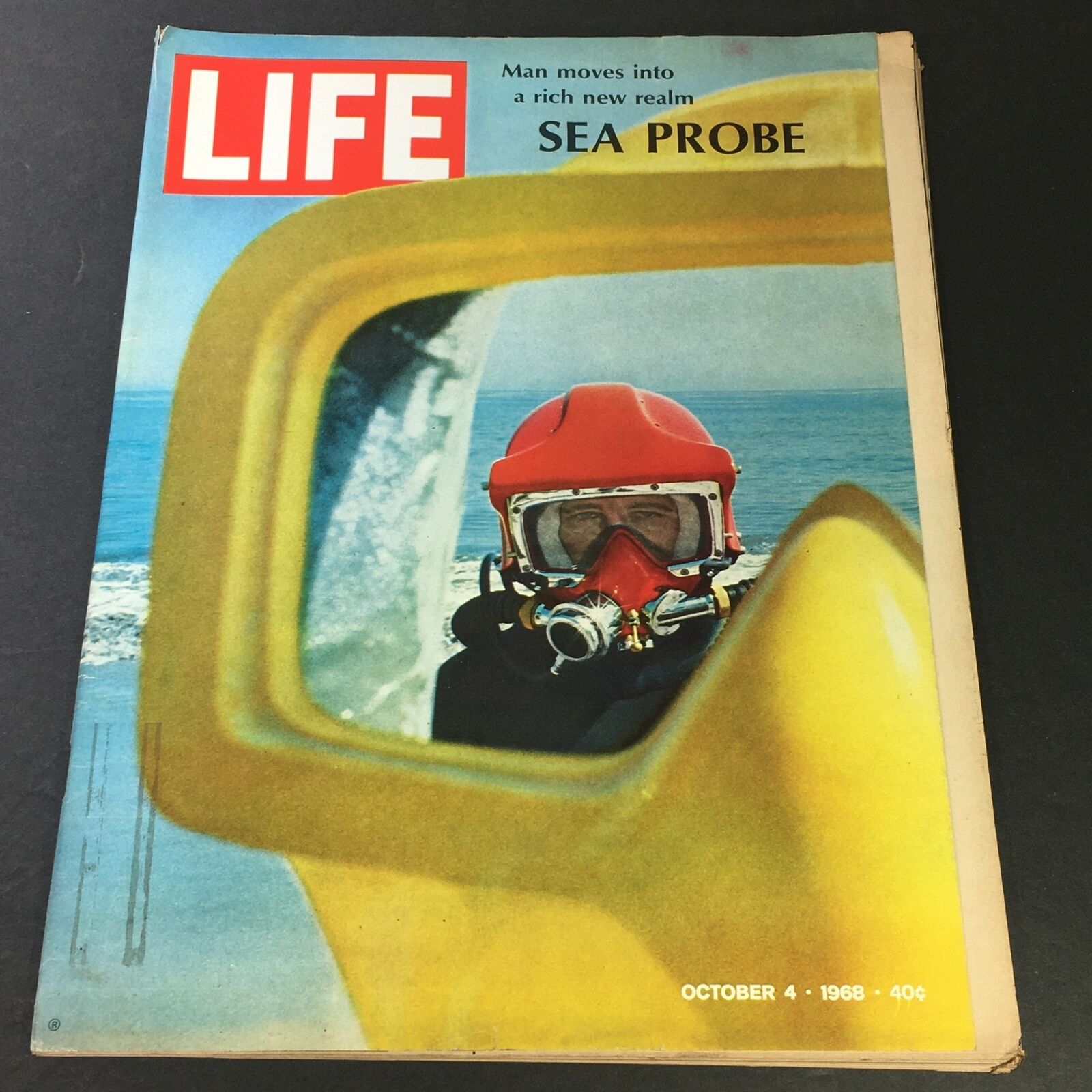 VTG Life Magazine October 4 1968 - A Man Moves Into A Rich New Realm Sea Probe