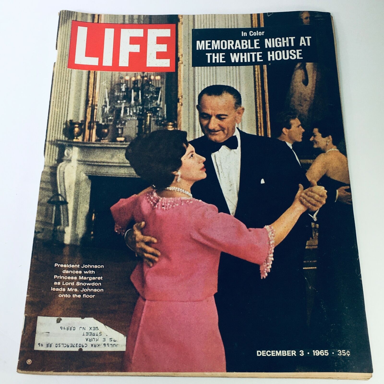 VTG Life Magazine December 3 1965 - Pres. Johnson Dances with Princess Margaret